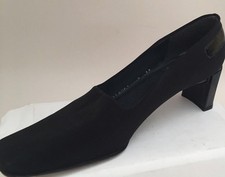 Stuart Weitzman Vintage Black Pumps Shoes Chunky Heel Block Fabric 8 AA Narrow