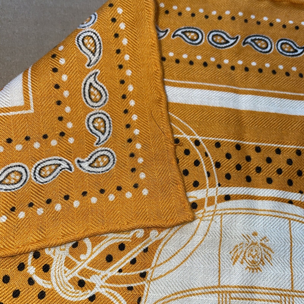 Hermes Bandana 55 scarf 21”x21” Cashmere And Silk Orange white
