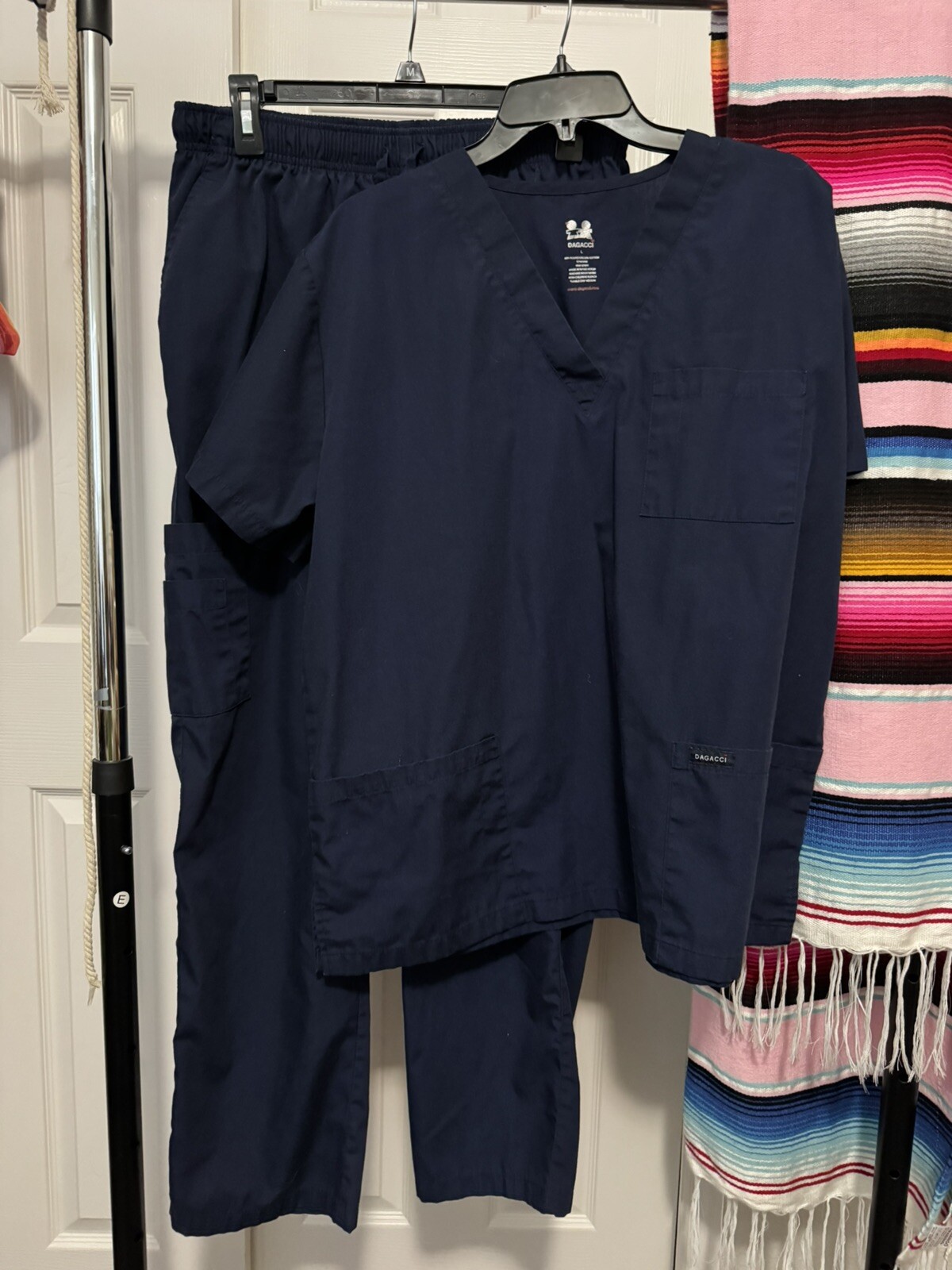 Dagacci Scrub Set - image 1