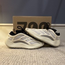yeezy 300 azael