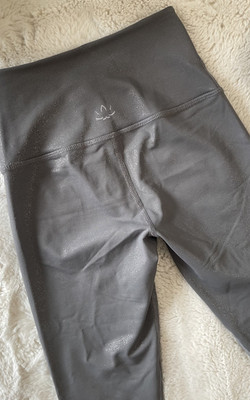Beyond Yoga Leggings 'Twinkle' High Rise Stone Gray Gunmetal Shimmer Size XS