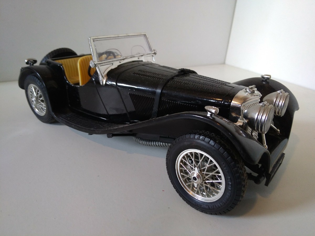 Jaguar SS100 Burago 1/18 - Modélisme