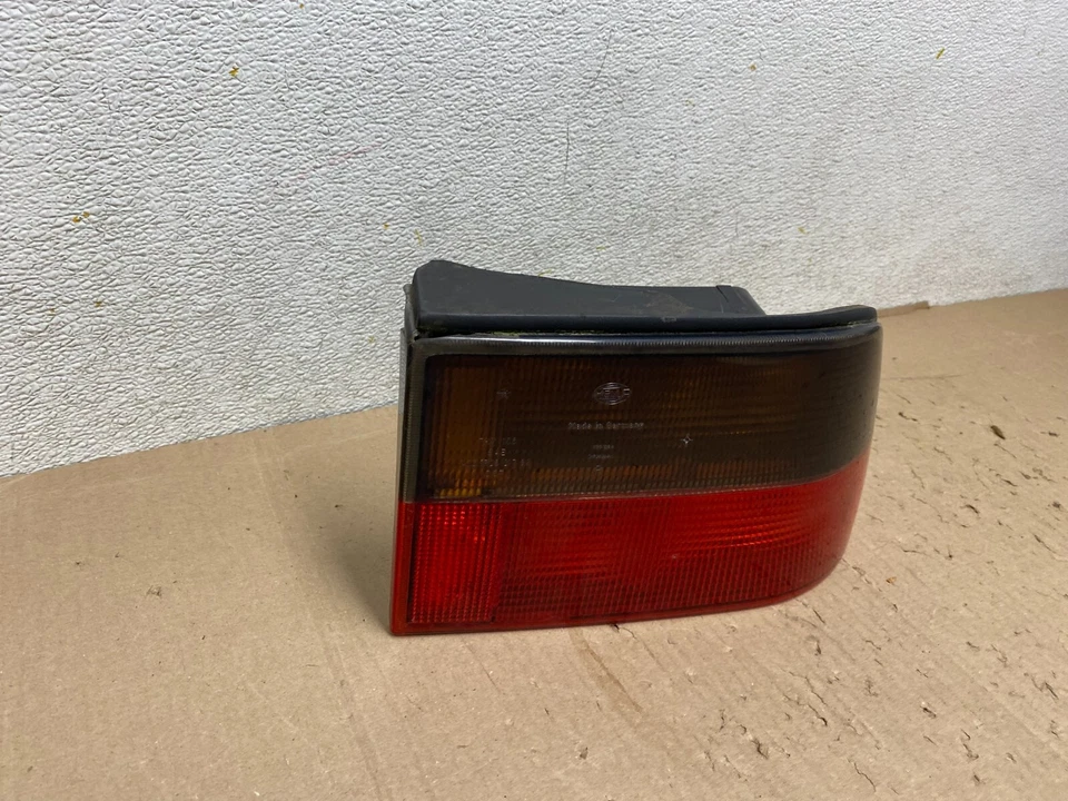 1993 to 1998 Saab 9000 Right Passenger RH Side Tail Light OEM i8613 DG - Image 4 of 4