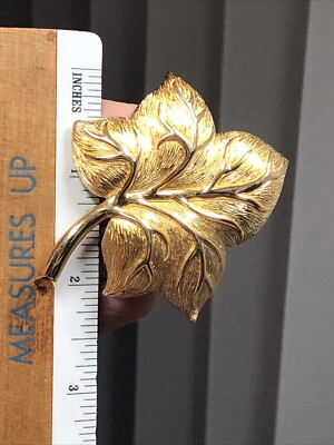 アクセサリー Christian Dior brooch leaf Vintage GOLD Christian Dior Leaf Brooch Vintage Matte & Gloss Gold tone
