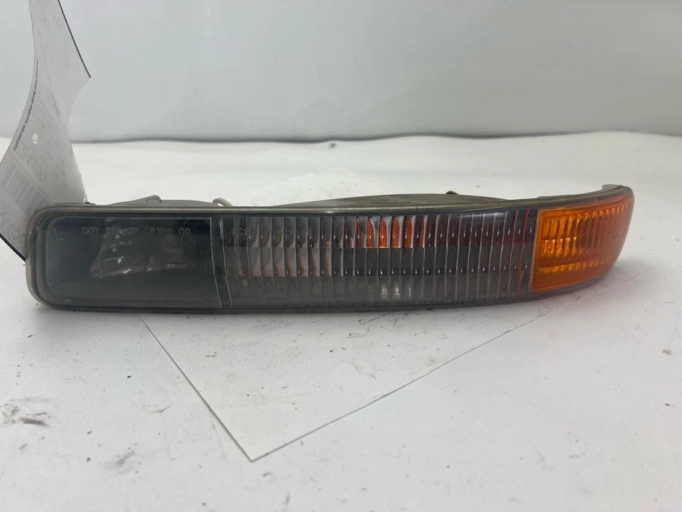 Conjunto de luz de giro/estacionamiento usada se adapta a: camioneta GMC Sierra 3500 2003 Park Foto 2 de 4