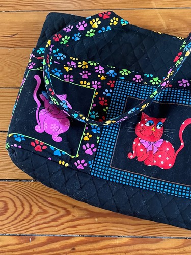 Large Quilted Black Fabric w Vibrant Colored Kitty Cat Tote Bag w Pockets & Snap - Picture 12 of 15