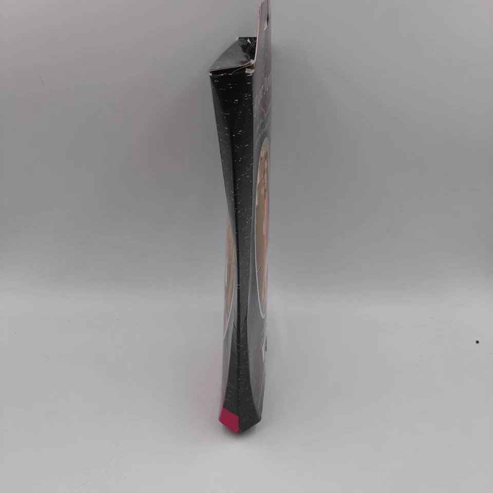 Elegante Momentos OSFM Peek A Boo Top Y Falda A Juego Con Tanga Adjunta Foto 3 de 4