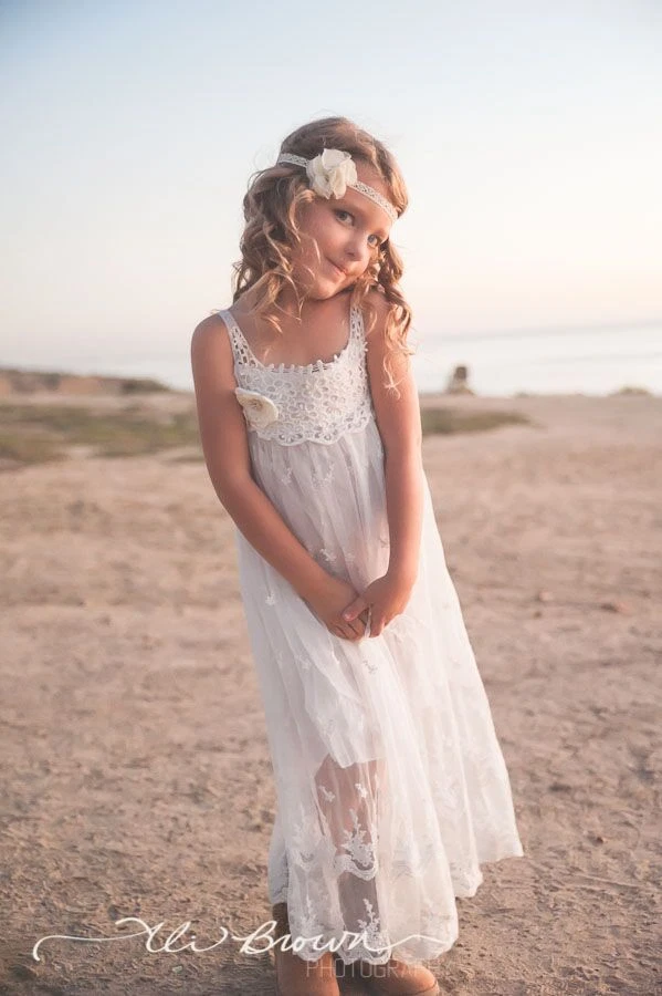 Vestido de playa para niña con flores, vestido boho de encaje para niña con flores, de Ellura Sage Foto 3 de 4