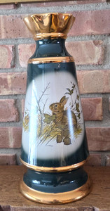 VINTAGE 1978 James Beam Rabbit Vase (JAMES LOCKHART) - Regal China - RARE!