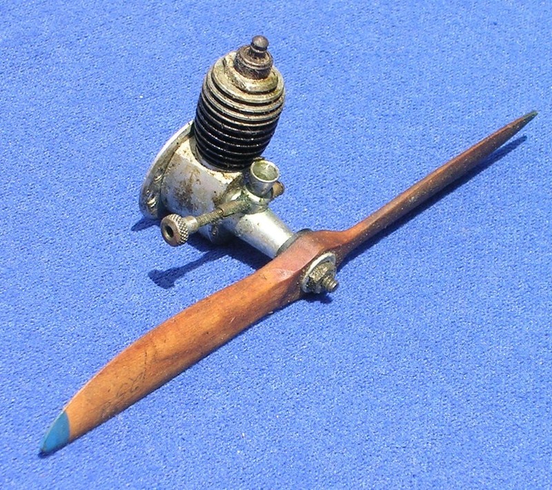 K&B .049 Torpedo R/C Airplane Engine EX 1950