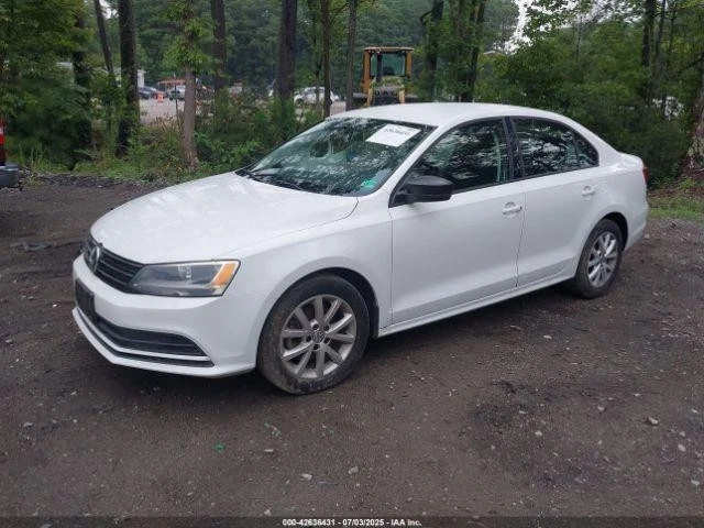 Vidrio de ventilación de puerta trasera derecha usado se adapta a: Volkswagen Jetta 2015 grado trasero derecho Foto 3 de 4