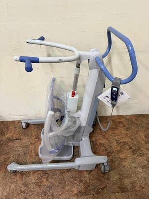 ARJO SARA FLEX SIT TO STAND PATIENT LIFT/MOVER stedy + built-in patient scale