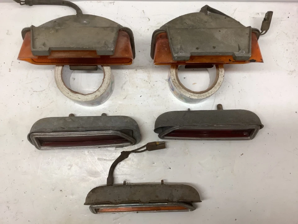 MOPAR 1970 1971 1972 Chrysler Newport NEW YORKER Marker Lights Oem used NICE - Image 3 of 4