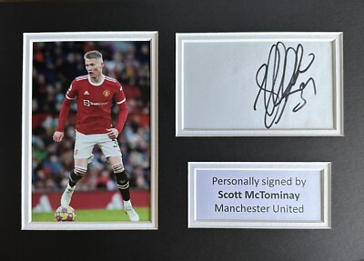 SCOTT McTOMINAY SIGNED WHITE CARD IN A4 MANCHESTER UNITED MOUNT