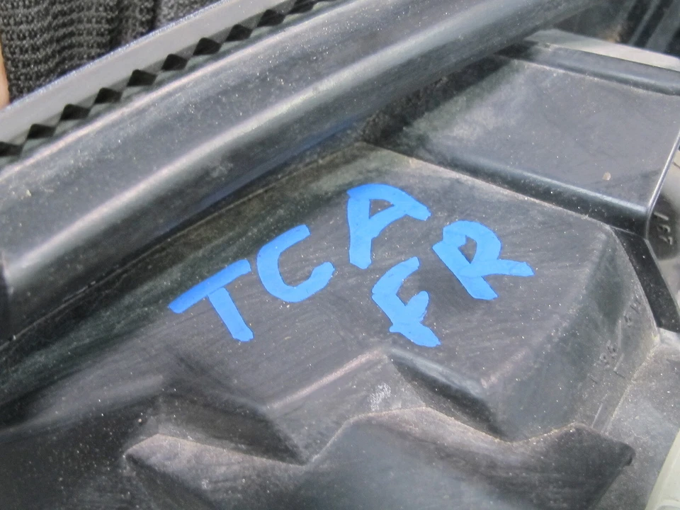 🥇94-96 TOYOTA CRESTA JZX90 FRONT RIGHT TURN SIGNAL CLEARANCE LIGHT LAMP OEM - image 2 of 4