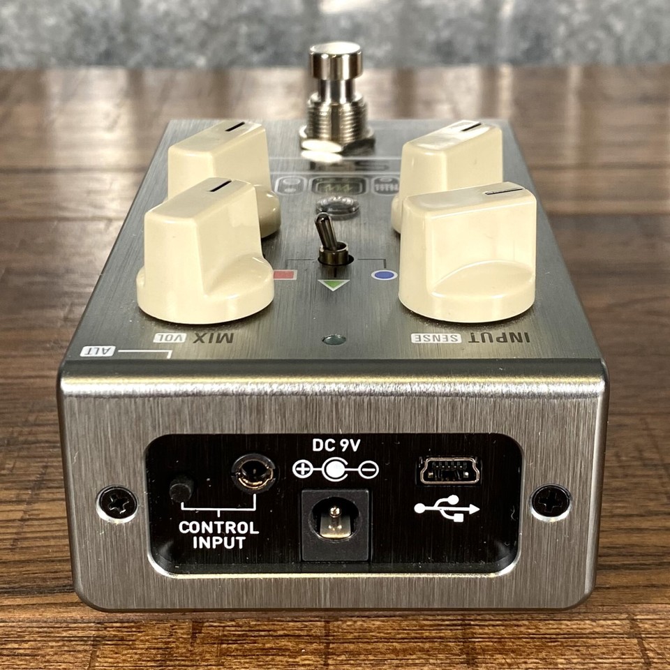 Source Audio One Series C4 Synth Guitar & Bass Synthesizer Pedal Used 890729001583 eBay