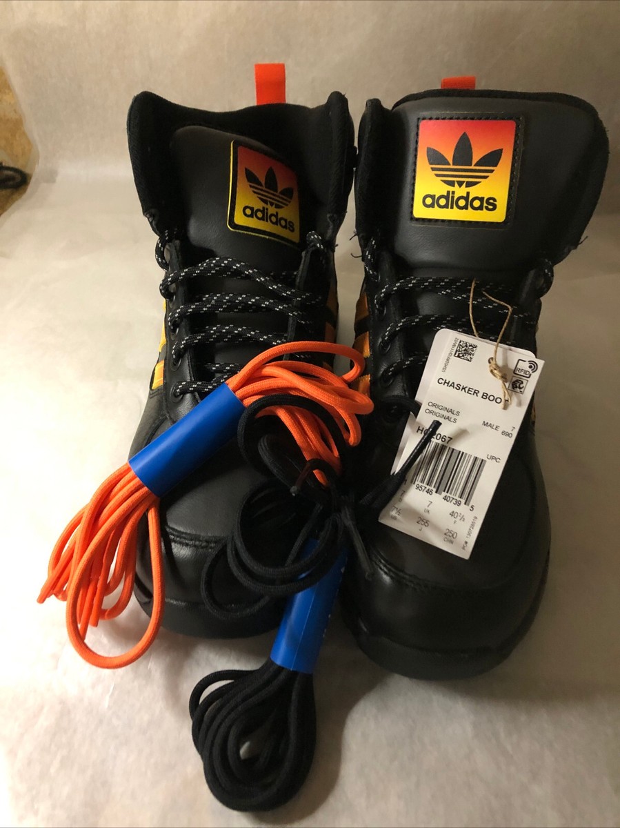 Adidas Chasker Leather Boots Black Yellow HQ2067 Size 7.5  display picture 1