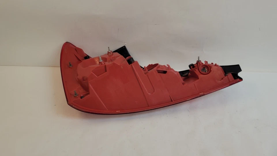 Nissan Skyline V36 Rear Tail Light 2008-2013 INFINITI G37s RIGHT/PASSENGER Foto 2 de 4