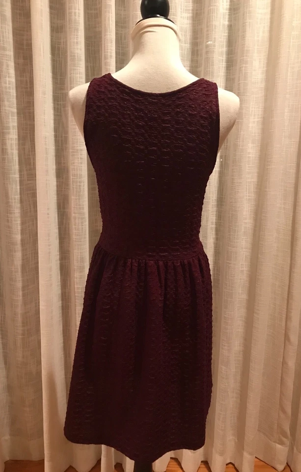 Frenchi 女式青少年女孩勃艮第无袖短派对鸡尾酒礼服 XL 码 — 第 2/4 张图片