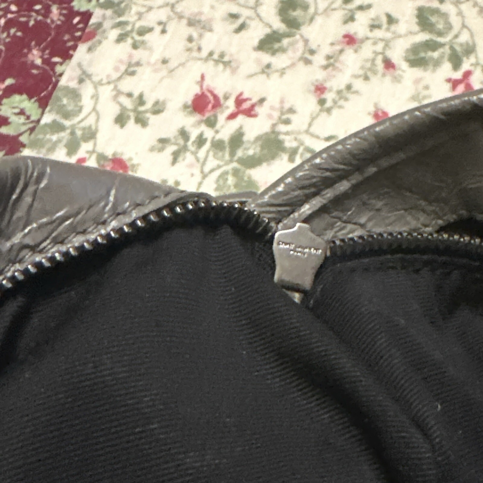 Borsa a tracolla Saint Laurent Niki media in pelle nera