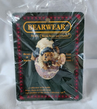 Bearwear by Boyds Bears Pin Rembrandt...Eggsellent Work 26156, Easter Egg