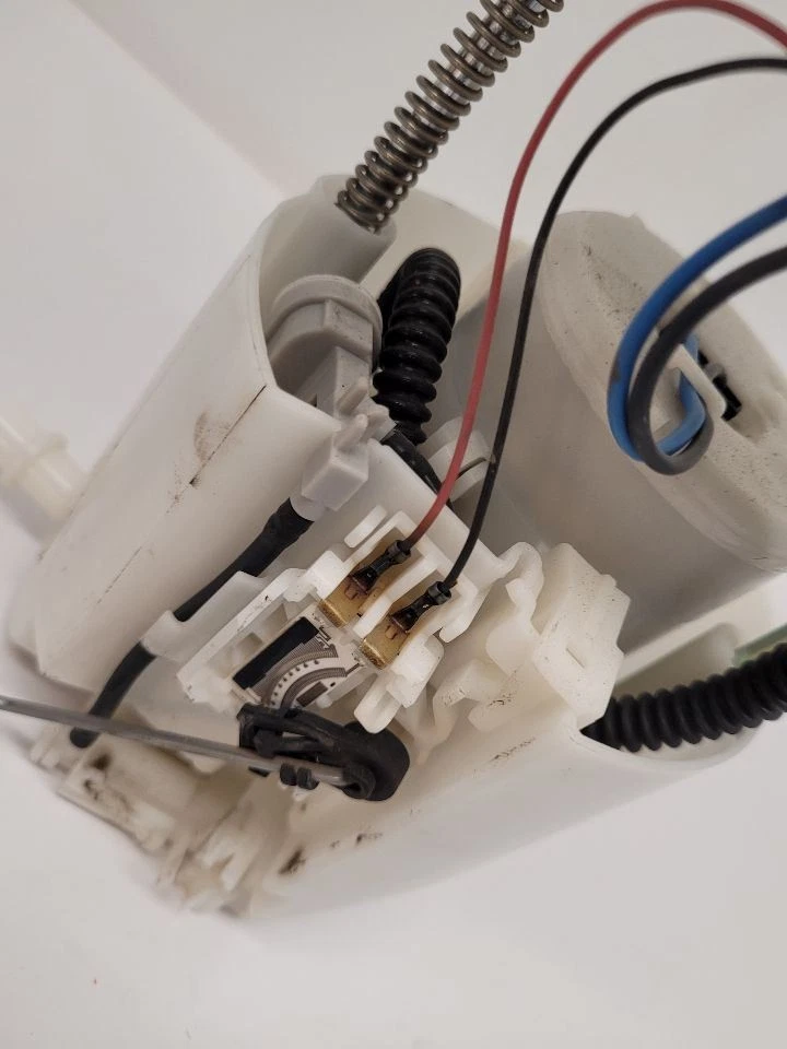 08-09 MERCURY SABLE Fuel Pump Assembly Federal Emissions AWD 8G1Z9H307E - Image 2 of 4