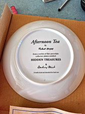 Bradley Mint Hidden Treasures Afternoon Tea Porcelain Bird Plate Round MPN 4756