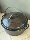 Wagner Hammered #8 Cast Iron Dutch Oven With Lid & Bail Handle... Nice