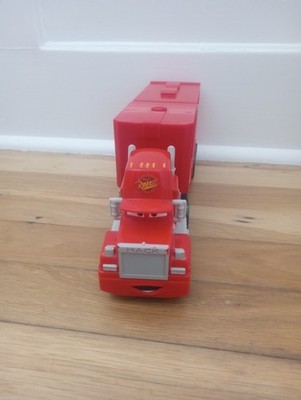 Disney Pixar Lightning McQueen Mack Hauler Truck & Launcher 2011