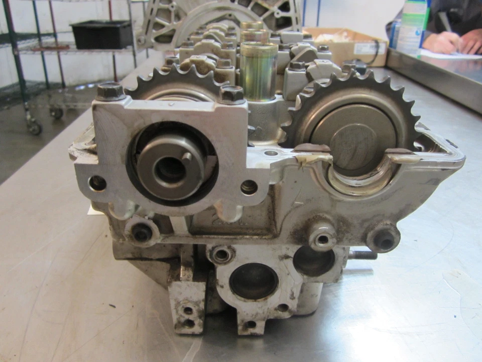 Culata izquierda para 99-05 HYUNDAI SONATA 2.5 Foto 4 de 4