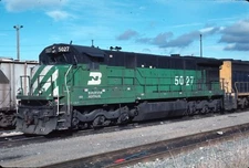 BN Burlington Northern C30-7 5027 - 3/4 roster view - 1998       1/25 P7-13