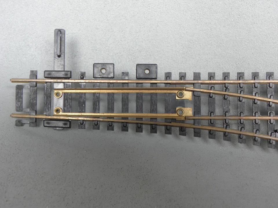 ATLAS HO / OO TRACK POINTS RIGHT HAND TURNOUT - Image 3 of 4