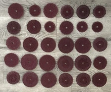 Lot Of 30 Used Hatho Scotch Brite Wheel Pads 4 1/2 in to 3 inch W/ Half-inch Cen