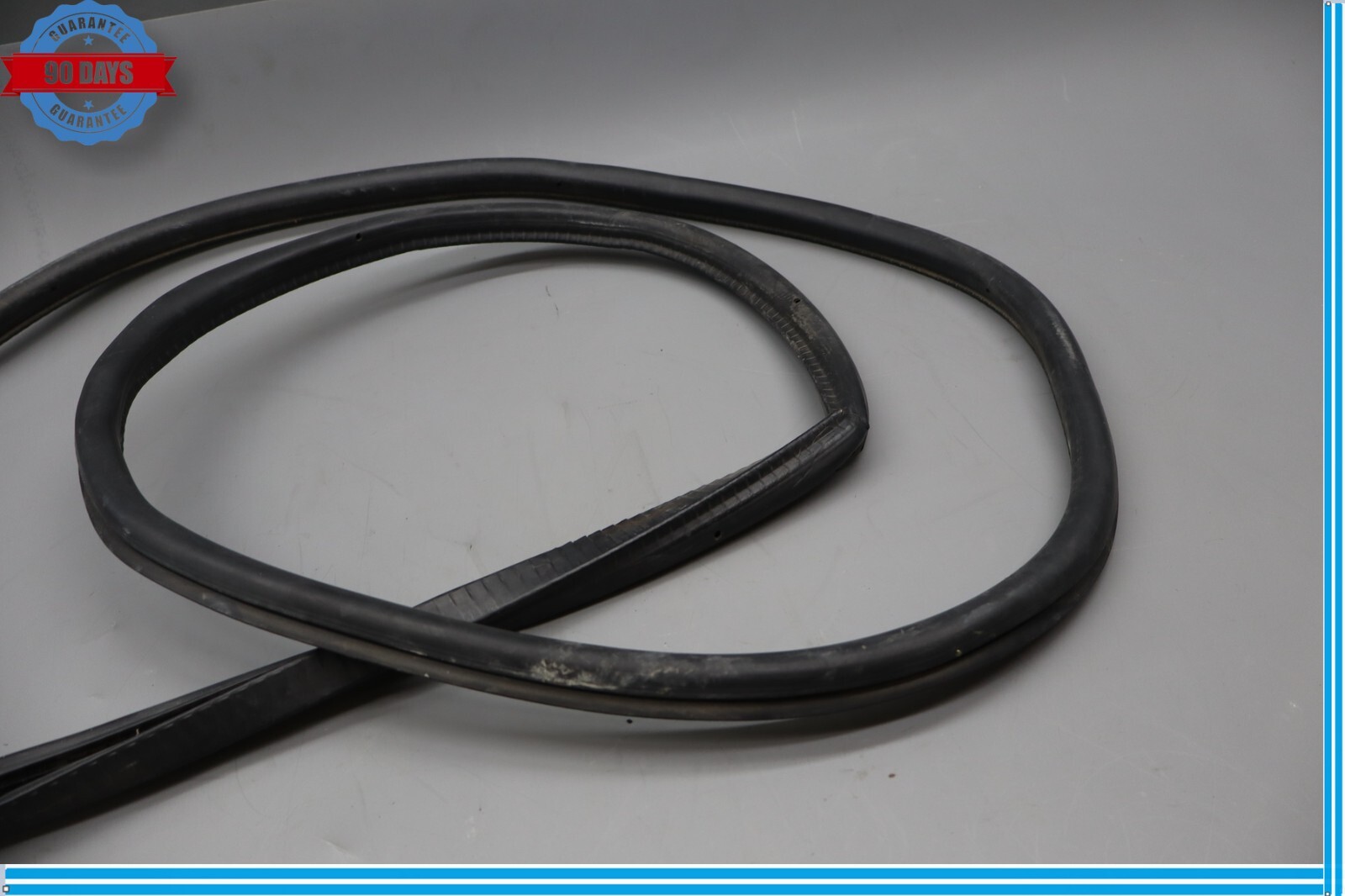 06-12 Bentley Continental Front Right Side Door Body Weatherstrip Seal Oem