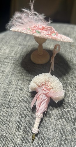 Vintage 1:12 Scale Dollhouse Parasol,Hat, And Stand - Picture 7 of 7