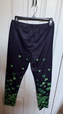 St Patrick s Day Leggings Black W/Green Shamrock print On Legs