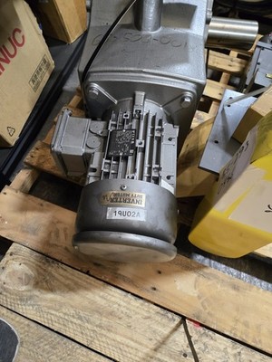 NORD MOTOR/GEAR REDUCER SK 100LA/4CUS NEW