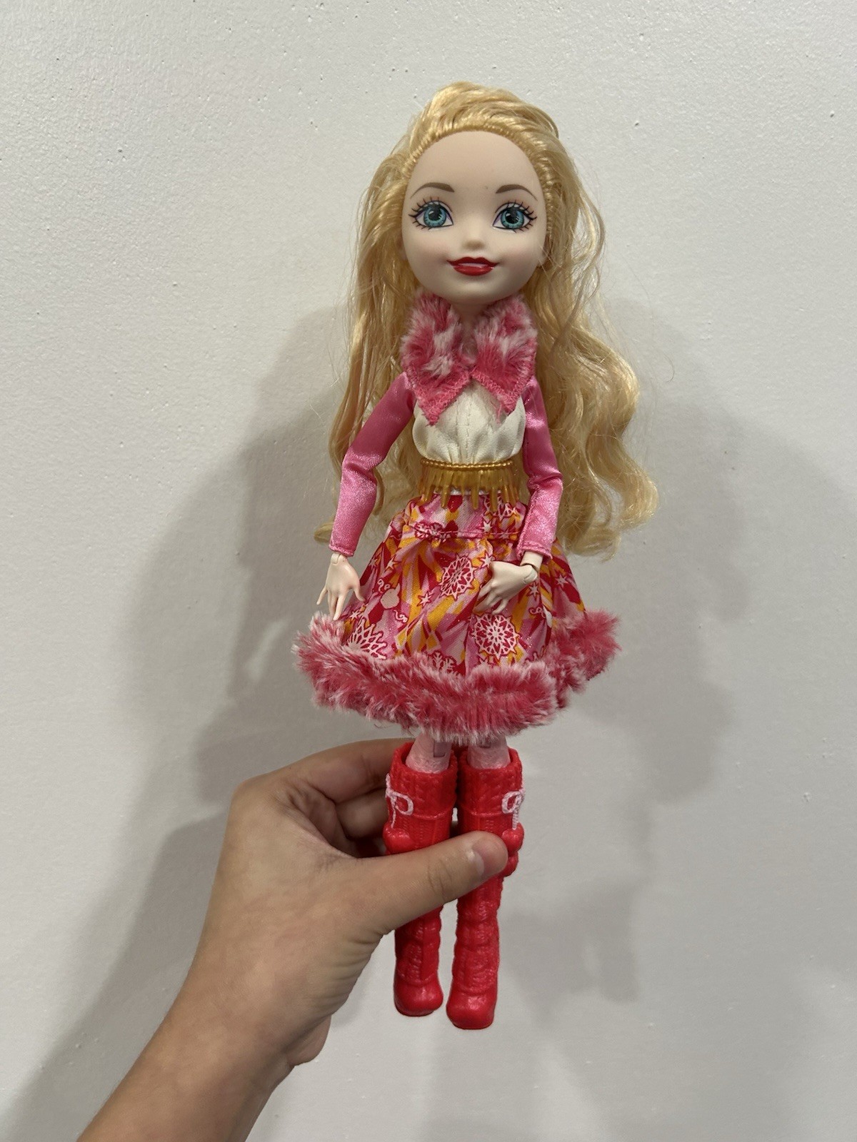 Monster High Ever After Apple White Epic Winter  Htf Retired