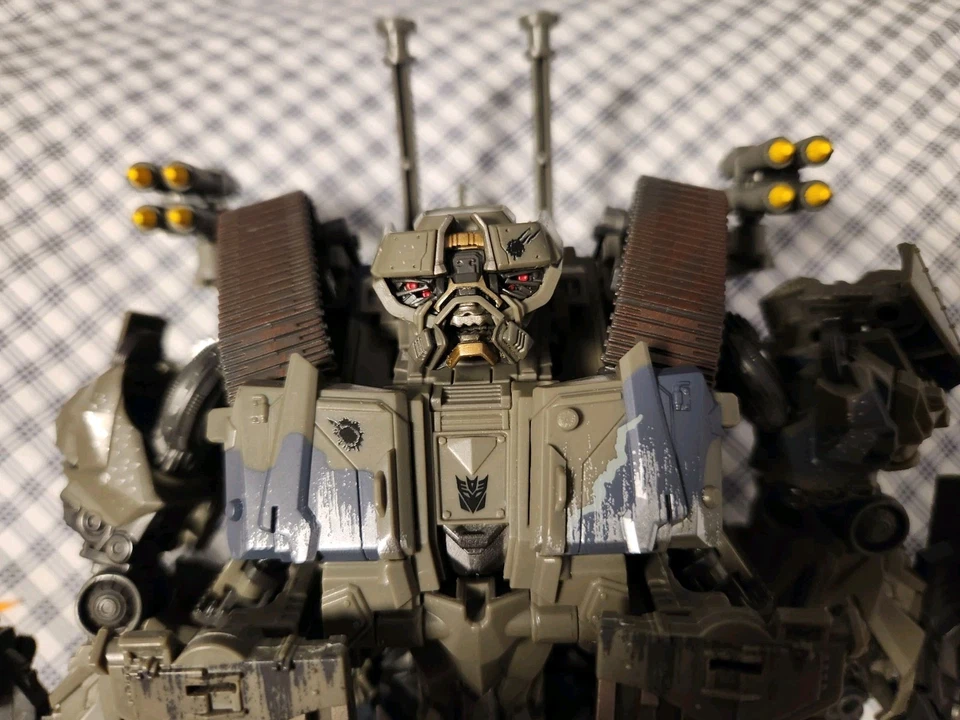 Transformers Masterpiece Movie Series MPM-15 Brawl USED - Image 2 of 4