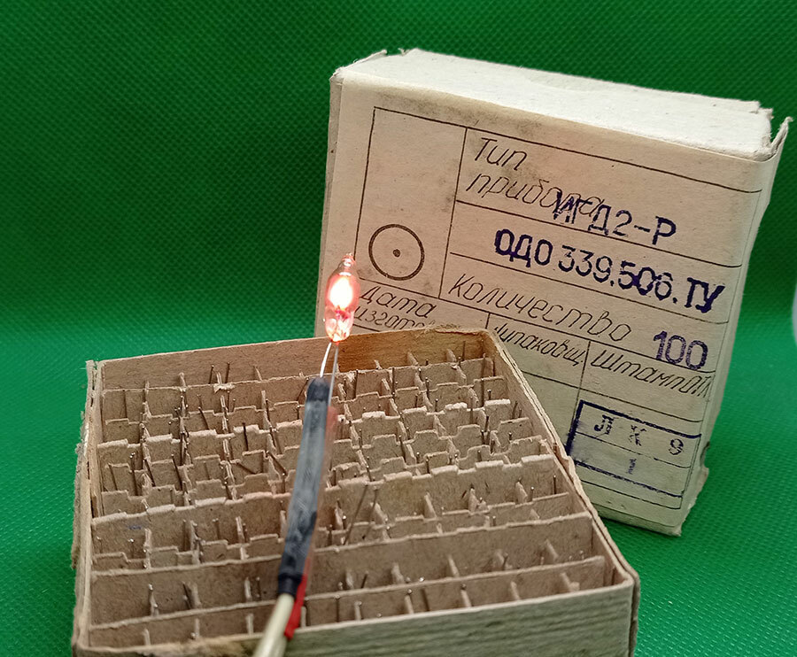 IGD2R / IN3 neon bulbs NIXIE Clock Tube Light NOS NEW Lot 100pcs 535