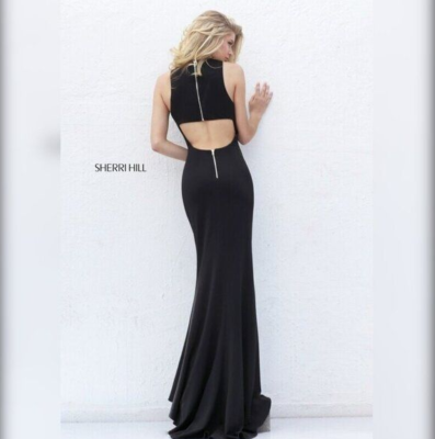 Sherri Hill | Open Back Long Fitted Prom Formal Dress Round Neck Black Size  12 | eBay
