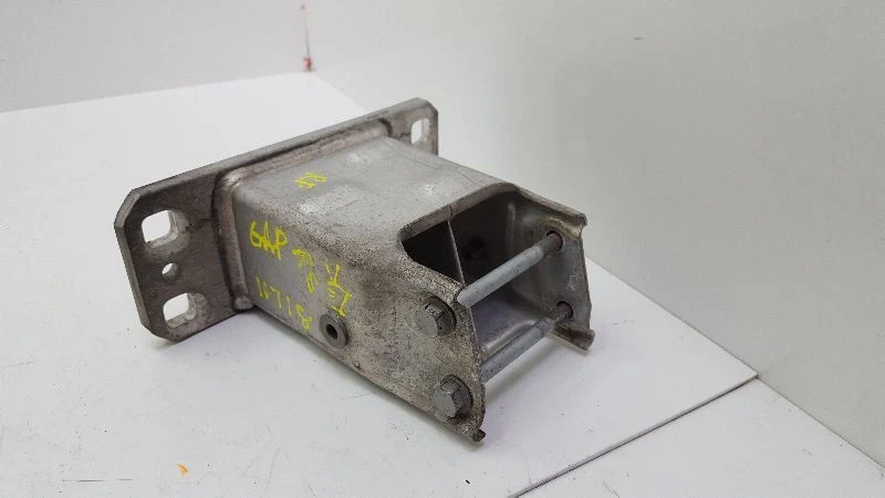 Bumper Shock Stay Bracket Passenger Right Front 2006-2010 BMW 550I - Image 2 of 4