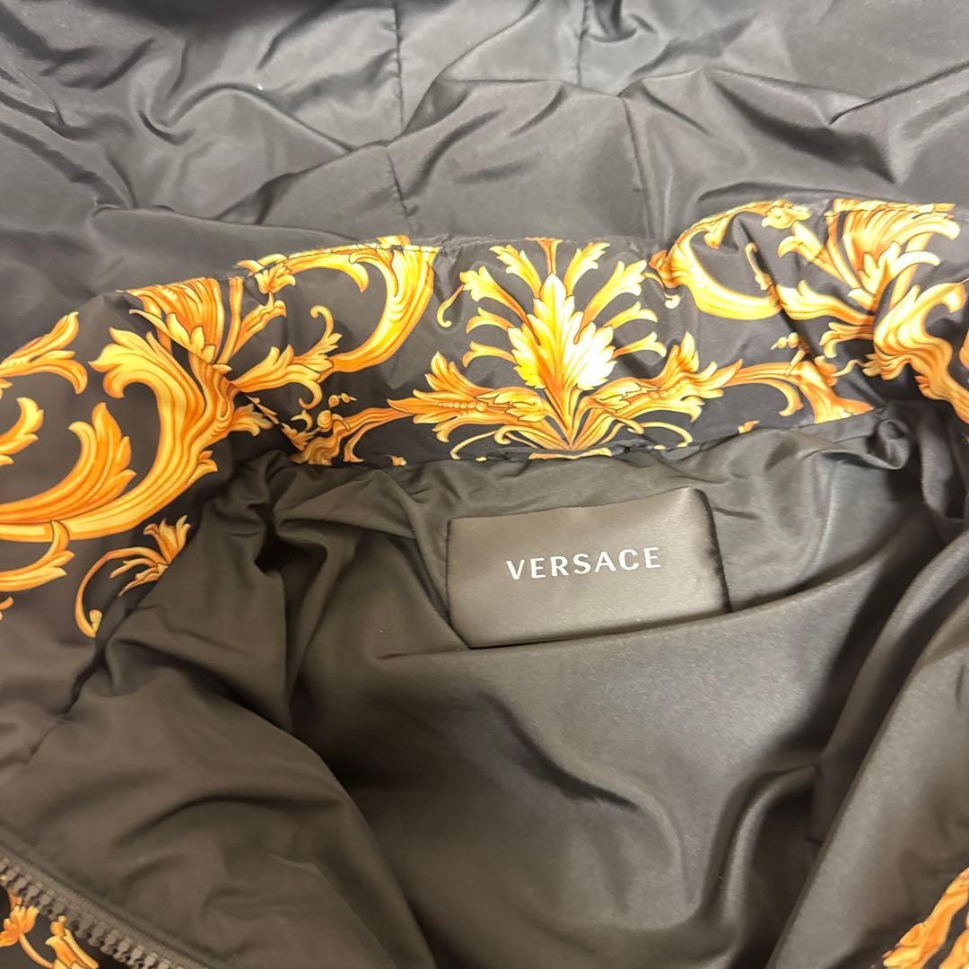 Down jacket VERSACE with hanger! - image 4