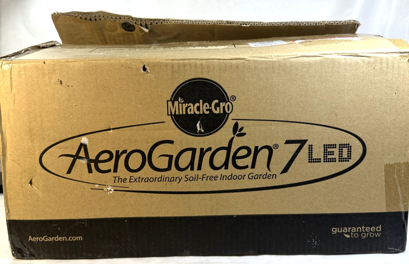 Aerogarden  LED Indoor 7 Pod Home Garden #100612 Hydroponic System - NEW