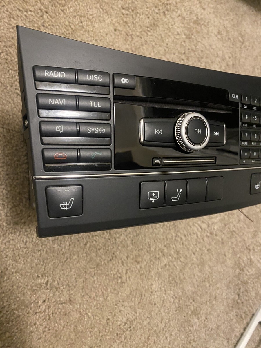 10-13 Mercedes W207 E350 E550 Coupe Command Head Unit CD Changer