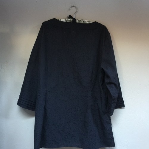 Magellan's Women Pleated Front Textured Button Up Shirt Tunic XL Black Lagenlook - Picture 3 of 8