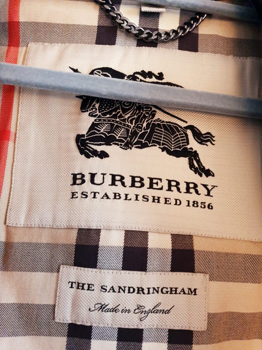 Burberry 'The Sandringham' Black Medium Mid Length Trench Burberry 'The Sandringham' Black Medium Mid Length Trench