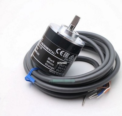1PC   Rotary Encoder E6B2-CWZ6C 300P/R New  *yt