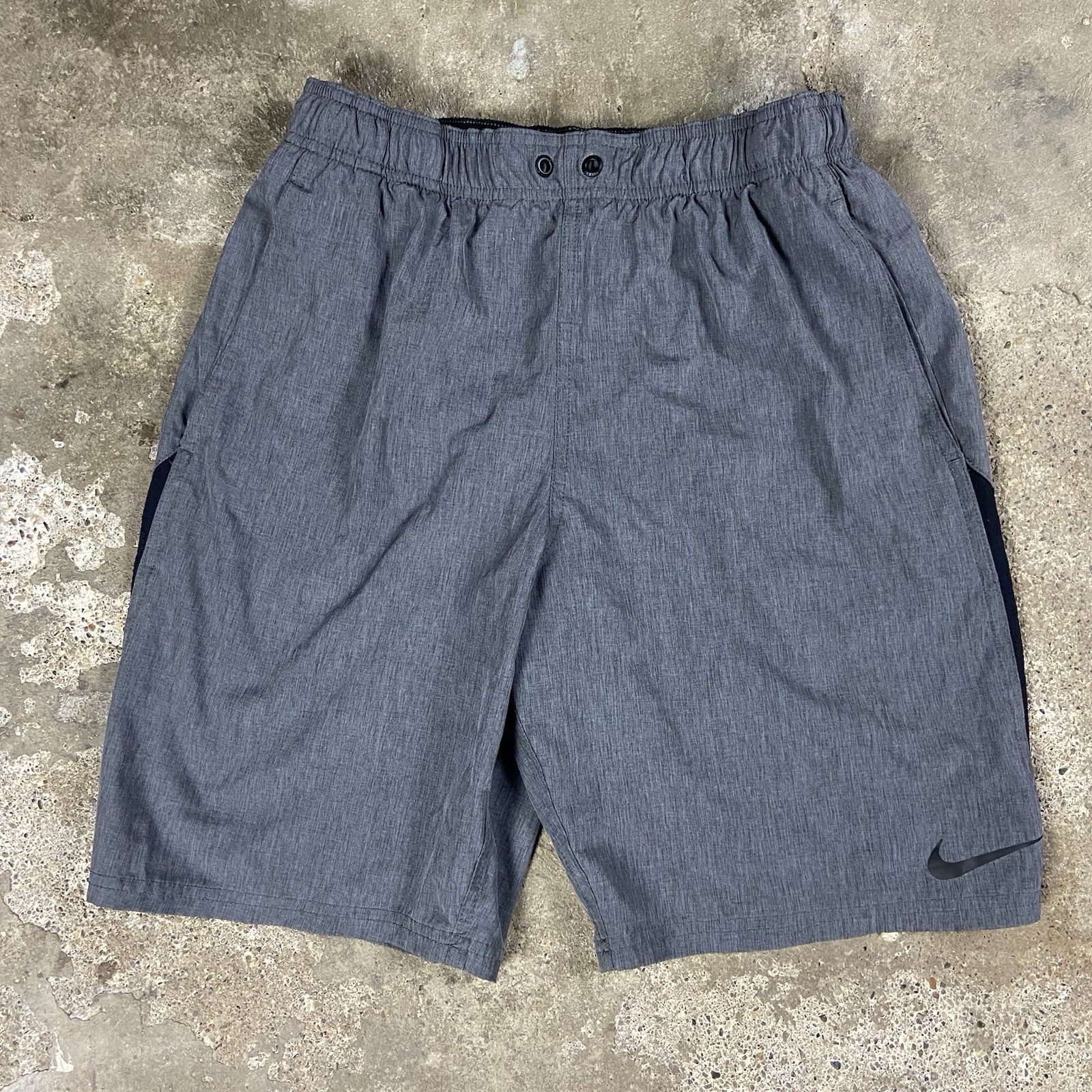 Nike Volley Swim Trunks Mens Size Small Gray Mesh Lined Board Shorts NESSA482