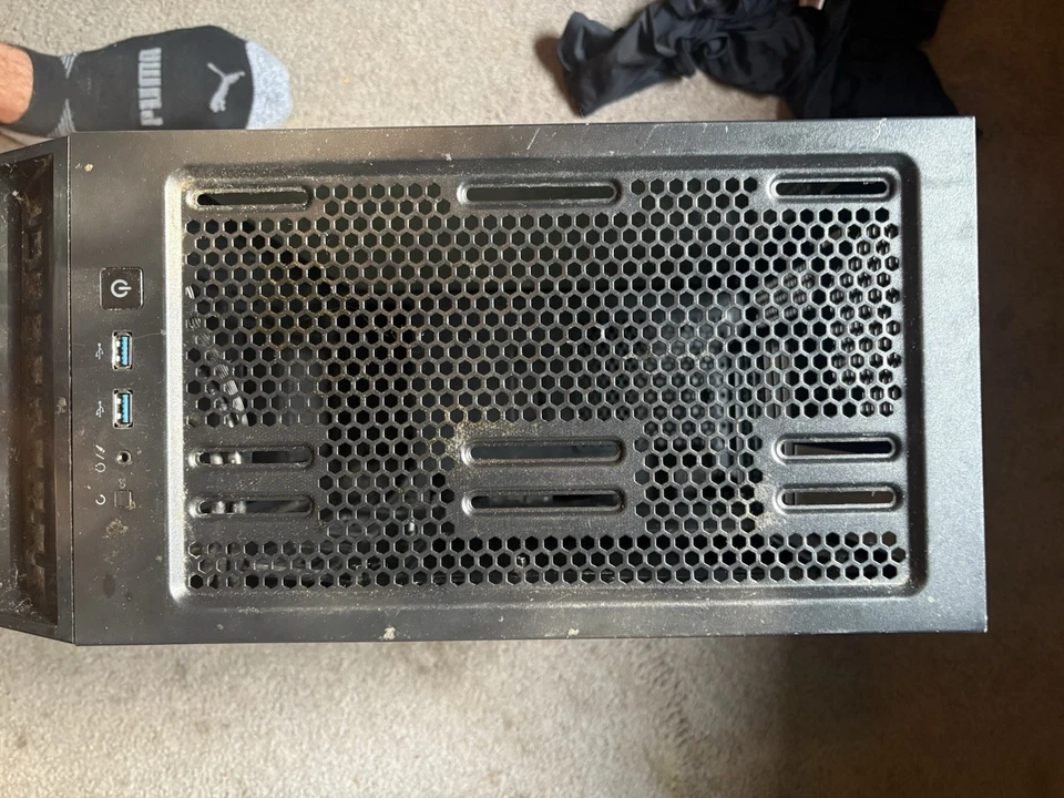 Corsair Carbide Series 175r RGB Tempered Glass Mid-Tower ATX Gaming Case Black - Image 4 of 4